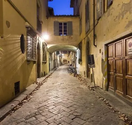 Mezza Caccia Florence